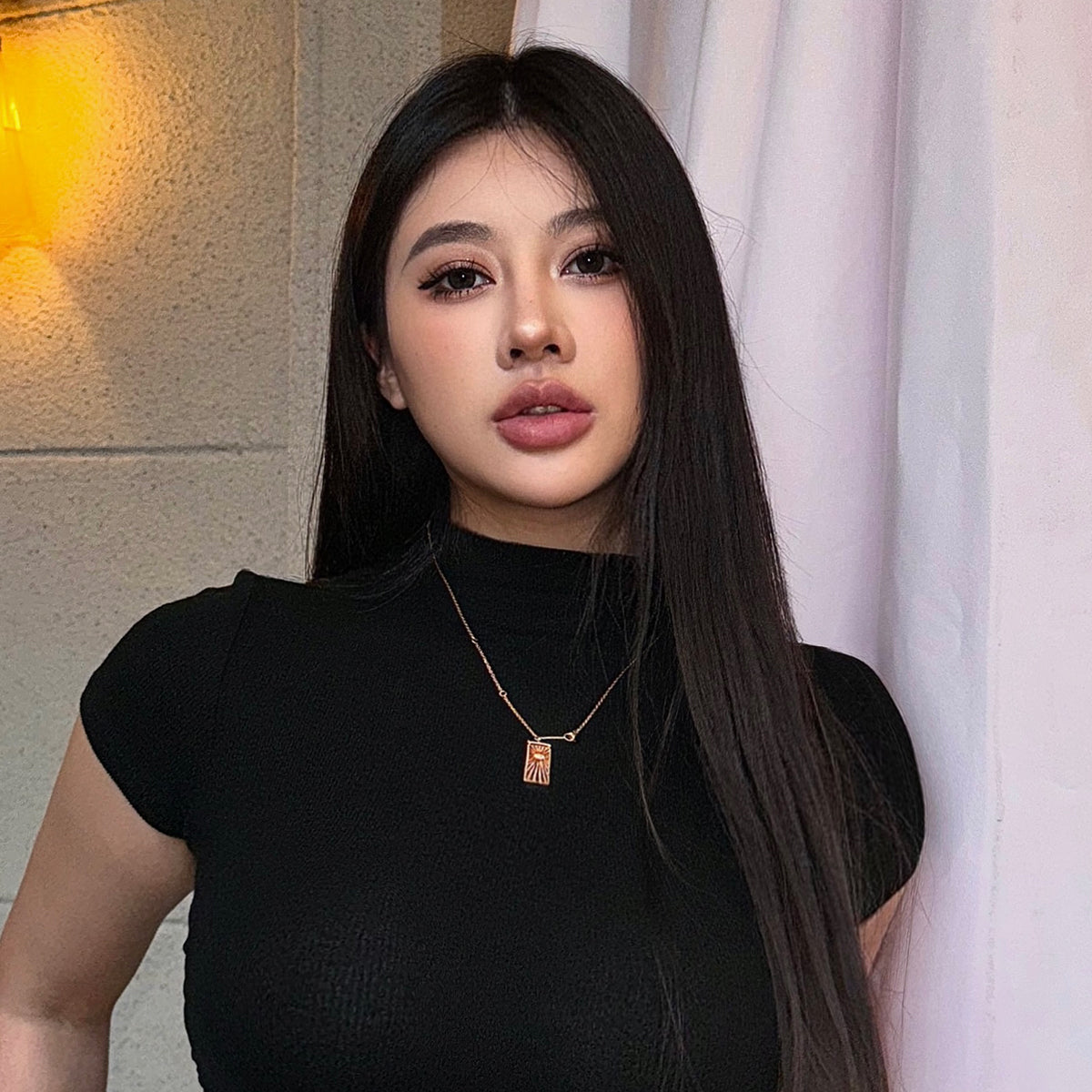 RAWNESS Gleaming Sun Necklace RAWNESS