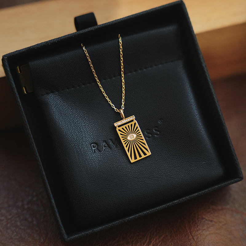 RAWNESS Gleaming Sun Necklace RAWNESS