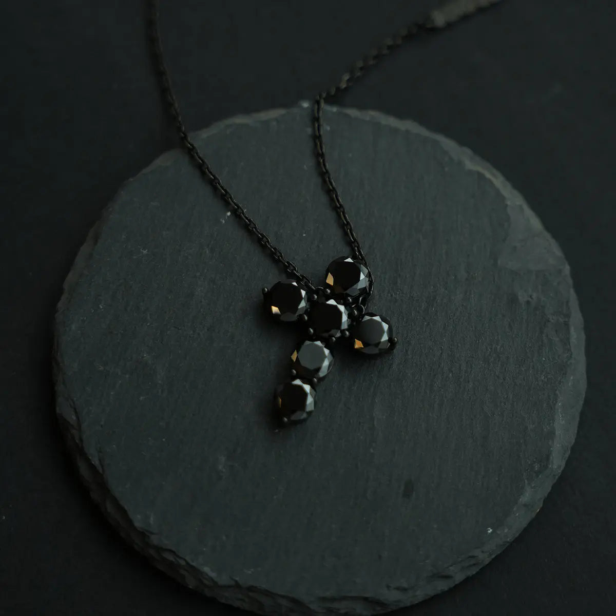 RAWNESS Classic Moissanite Cross Pendant Necklace RAWNESS