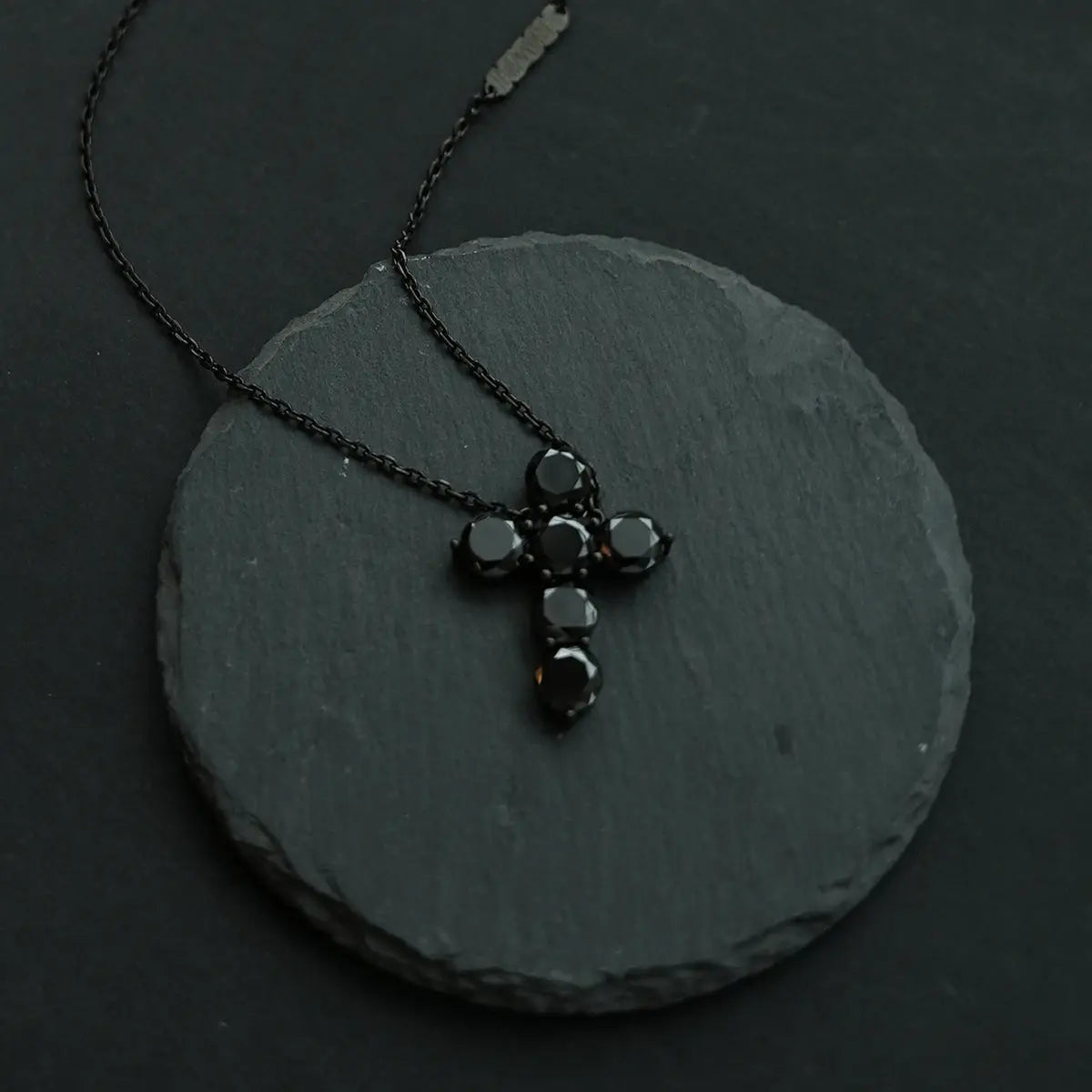 RAWNESS Classic Moissanite Cross Pendant Necklace RAWNESS